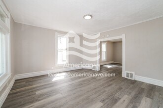 318 E Thrush Ave in Peoria, IL - Building Photo - Building Photo