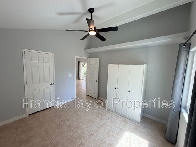 13755 Vía Encantado in Valley Center, CA - Building Photo - Building Photo