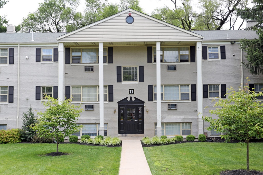 Wellington Woods Apartments in Morrisville, PA