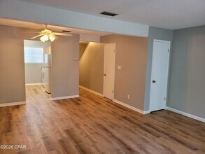 1202 Drake Ave in Panama City, FL - Building Photo - Building Photo