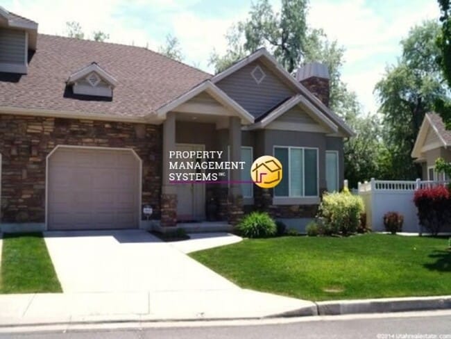 property at 720 S Clearwater Falls Dr