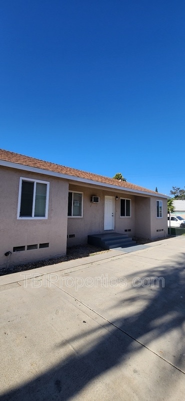 1604 N H St in San Bernardino, CA - Building Photo - Building Photo