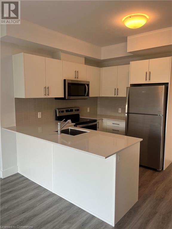 1000 Lackner Blvd in Kitchener, ON - Building Photo - Building Photo