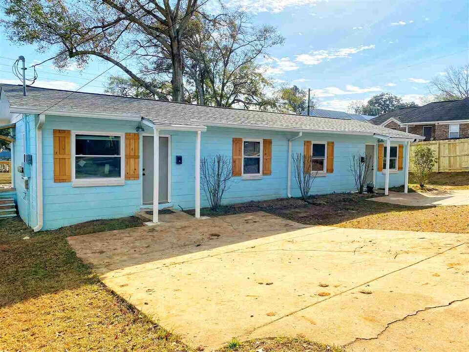 1449 Hudson St in Tallahassee, FL - Building Photo