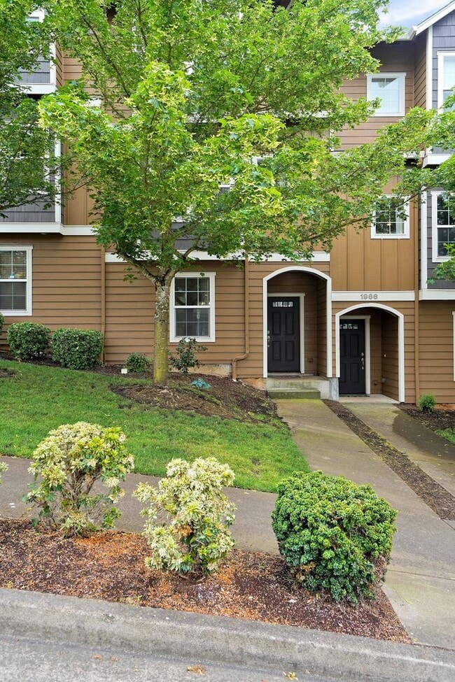 1976 Hawksview Ave SE in Salem, OR - Building Photo - Building Photo