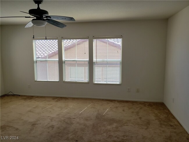 11174 Ranch Valley St in Las Vegas, NV - Building Photo - Building Photo