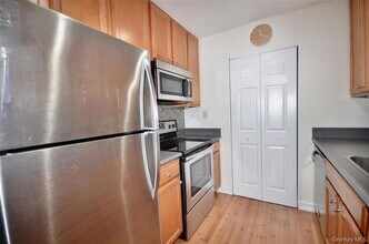 99 Richmond Blvd, Unit 3A in Ronkonkoma, NY - Building Photo - Building Photo