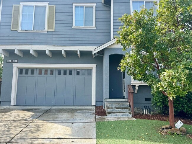 1353 Gordon Ln in Santa Rosa, CA - Building Photo - Building Photo