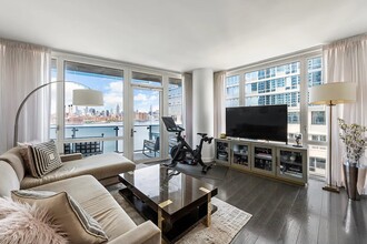 22 N 6th St in Brooklyn, NY - Building Photo - Building Photo