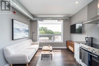 150 Greenfield Ave in Ottawa, ON - Building Photo - Building Photo