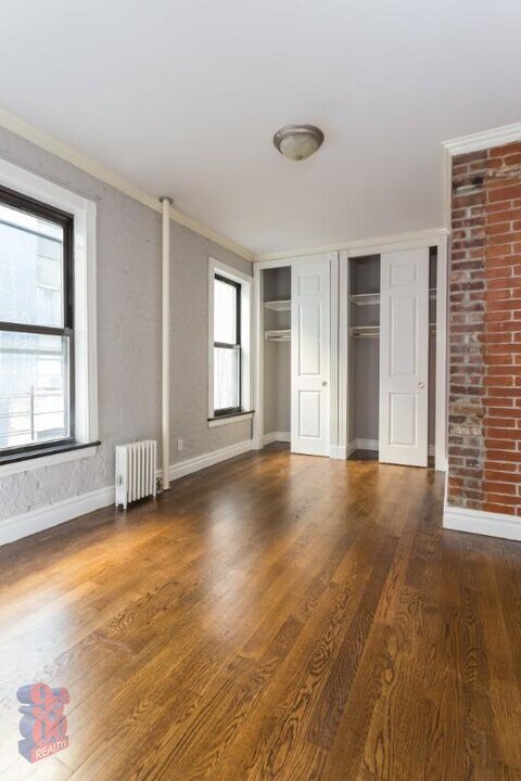 336 E 18th St in New York, NY - Building Photo
