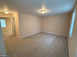 202 Bell Tower Ct in Stafford, VA - Building Photo - Building Photo