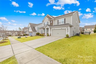 11091 River Oaks Dr NW in Concord, NC - Building Photo - Building Photo