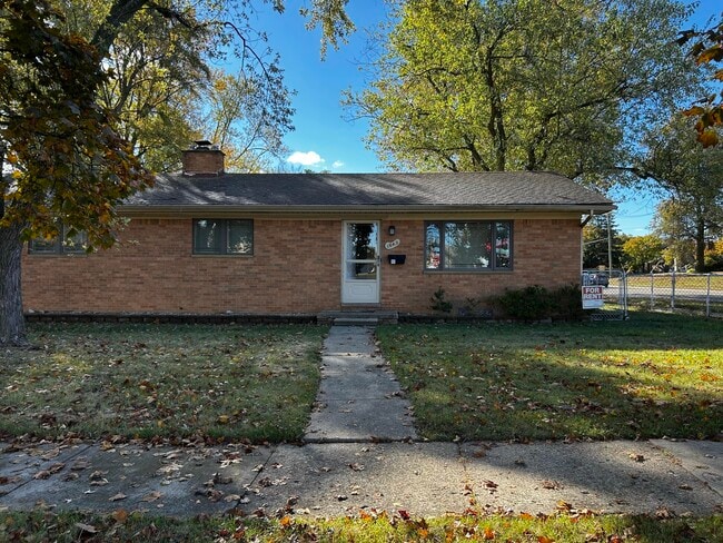 property at 1643 Fairview Ave