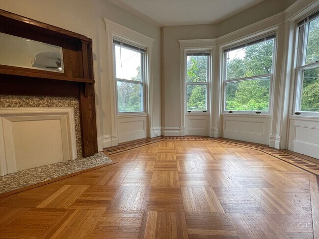 122 Dubois St in Newburgh, NY - Building Photo - Building Photo