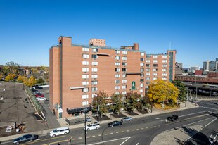 600 Asylum Ave in Hartford, CT - Building Photo
