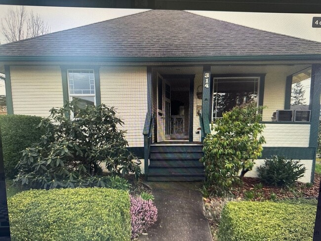 property at 314 Evergreen St