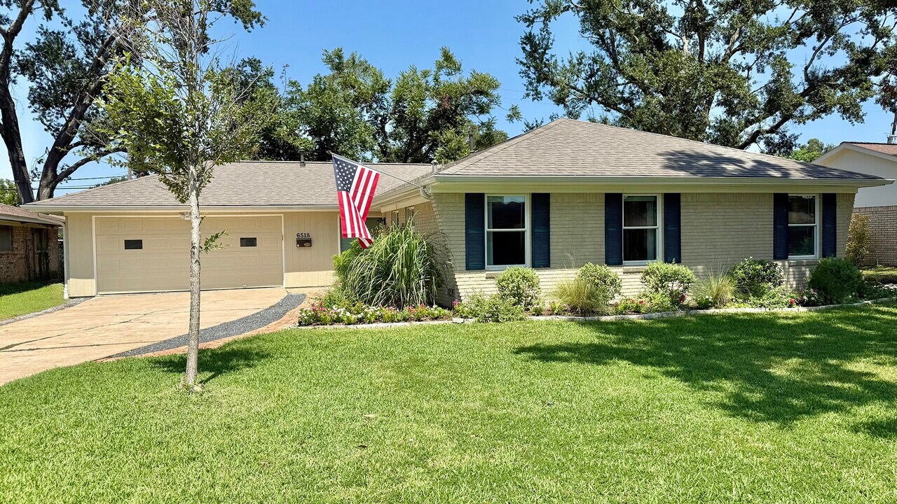 6518 Lindyann Ln in Houston, TX - Building Photo