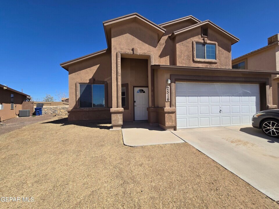 2516 Sparrow Point St in El Paso, TX - Building Photo