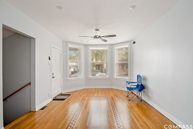 4247 W Melrose St in Chicago, IL - Building Photo - Building Photo