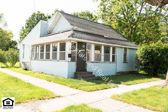 200 John St in Butler, IN - Building Photo - Building Photo