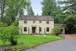3108 NW Verde Vista Terrace in Portland, OR - Building Photo