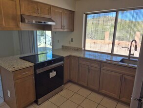 3068 W Wyoming St in Tucson, AZ - Foto de edificio - Building Photo