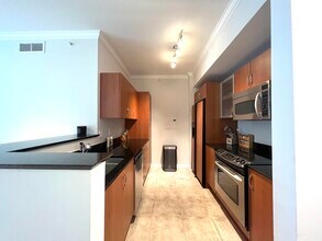 806 E Windward Way in Lantana, FL - Building Photo - Building Photo