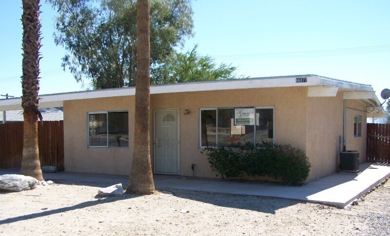 66877 Granada Ave in Desert Hot Springs, CA - Building Photo
