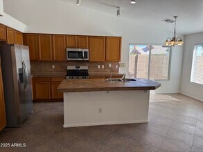 1319 W Michelle Dr in Phoenix, AZ - Building Photo - Building Photo