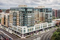 Building Photo - Steele Creek Apartamentos in Denver, Colorado