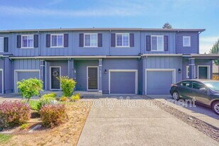 2105 NE 118th Pl in Vancouver, WA - Building Photo