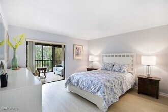 5954 Pelican Bay Blvd in Naples, FL - Building Photo - Building Photo