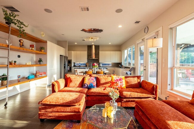 4013 Ivanhoe Ln, Unit SI ID1540056P