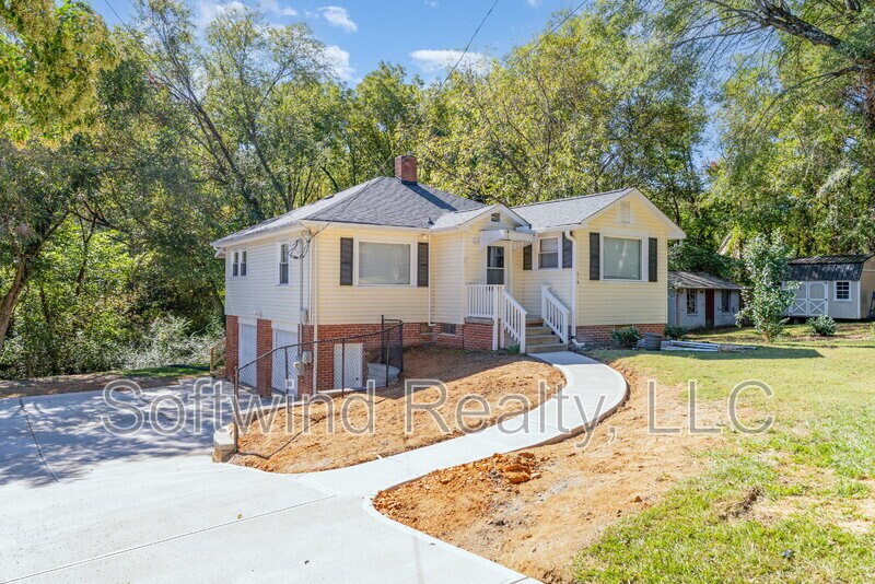 210 Corban Ave SE in Concord, NC - Building Photo