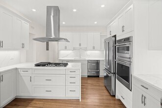 6 Lanark Rd, Unit 3 in Brookline, MA - Building Photo - Building Photo