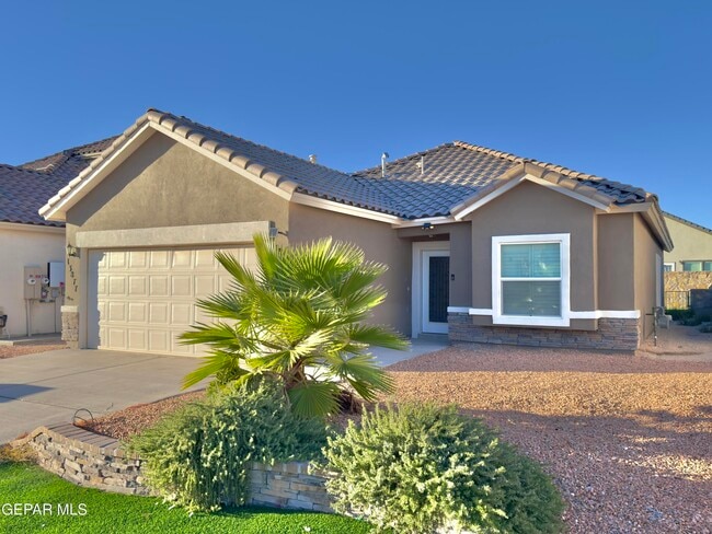 13877 Paseo Perlas Dr in El Paso, TX - Building Photo - Building Photo
