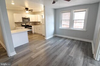 135 W 4th St in Bridgeport, PA - Building Photo - Building Photo