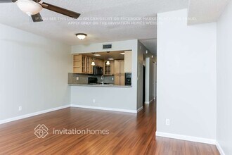 4430 SW 70th Terrace in Davie, FL - Foto de edificio - Building Photo