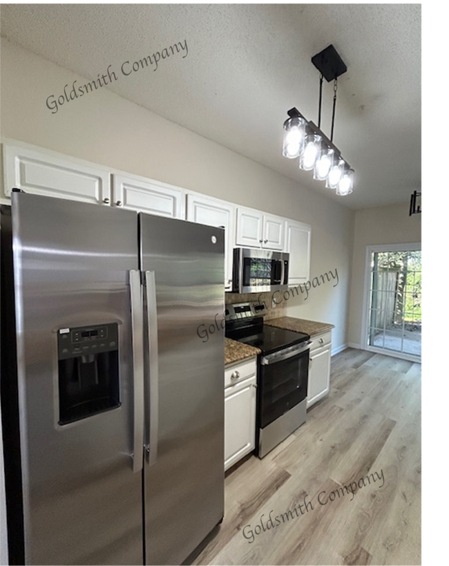 815 Weybourne Dr in Greenville, SC - Building Photo - Building Photo