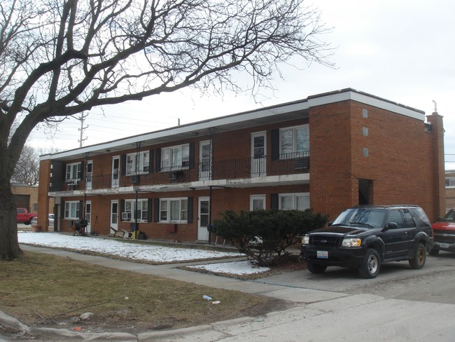 4602-4626 S Lawndale Ave in Lyons, IL - Foto de edificio - Building Photo