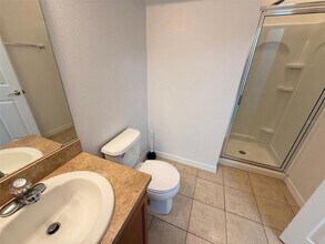 5168 Regatta Dr in Kissimmee, FL - Building Photo - Building Photo