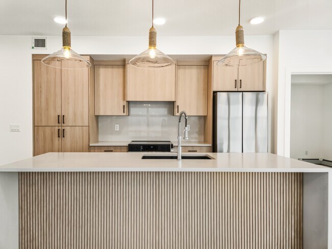 330 Dieppe Drive SW in Calgary, AB - Building Photo - Building Photo