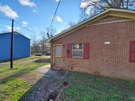 910 Fiske St in Durham, NC - Building Photo