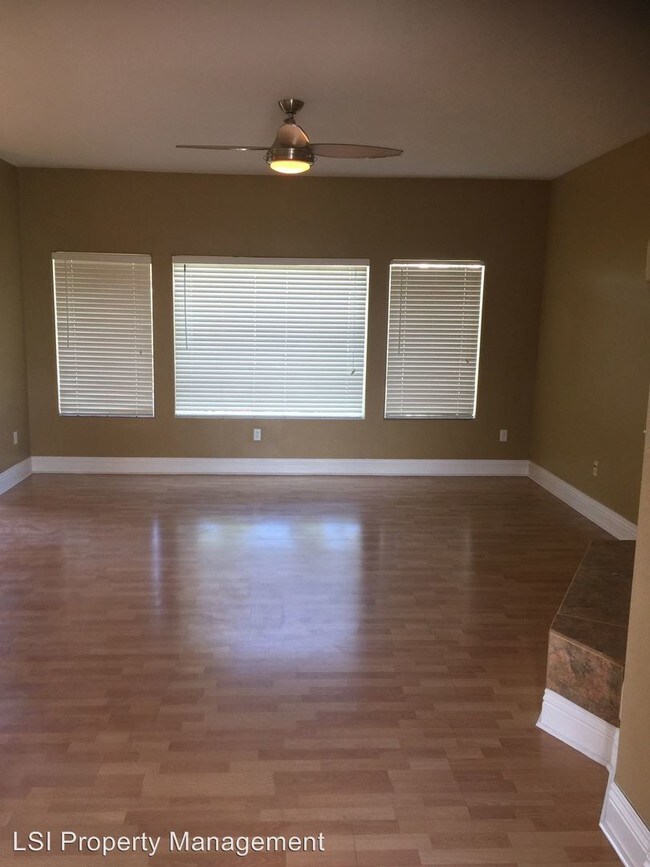 10809 Garden Mist Dr-Unit -Unit 2014 in Las Vegas, NV - Building Photo - Building Photo