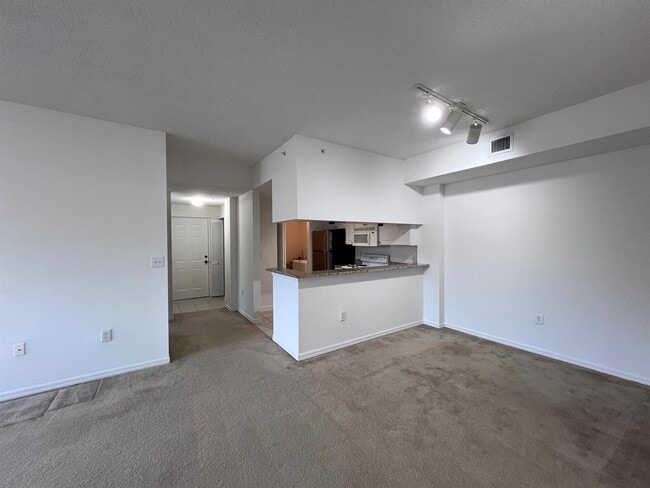 property at 2809 Amalei Dr