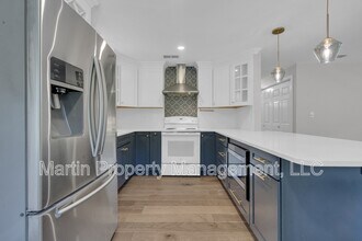 75 Page Rd in Bedford, MA - Building Photo - Building Photo