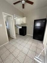 1611 Common St in Houston, TX - Building Photo