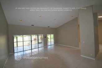 8548 Eagle Run Dr in Boca Raton, FL - Building Photo - Building Photo