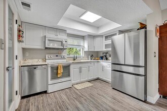 1161 Dot Dr in Altamonte Springs, FL - Building Photo - Building Photo